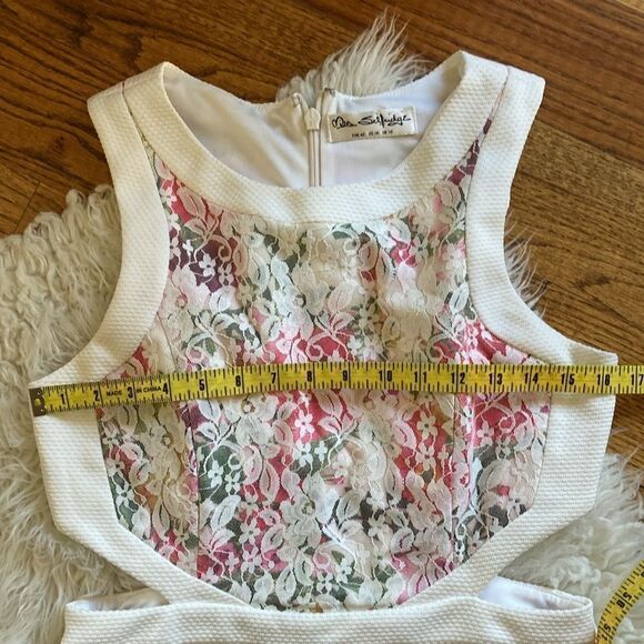 Miss Selfridge Floral Lace Cutout Dress Size 10 - Picture 9 of 11